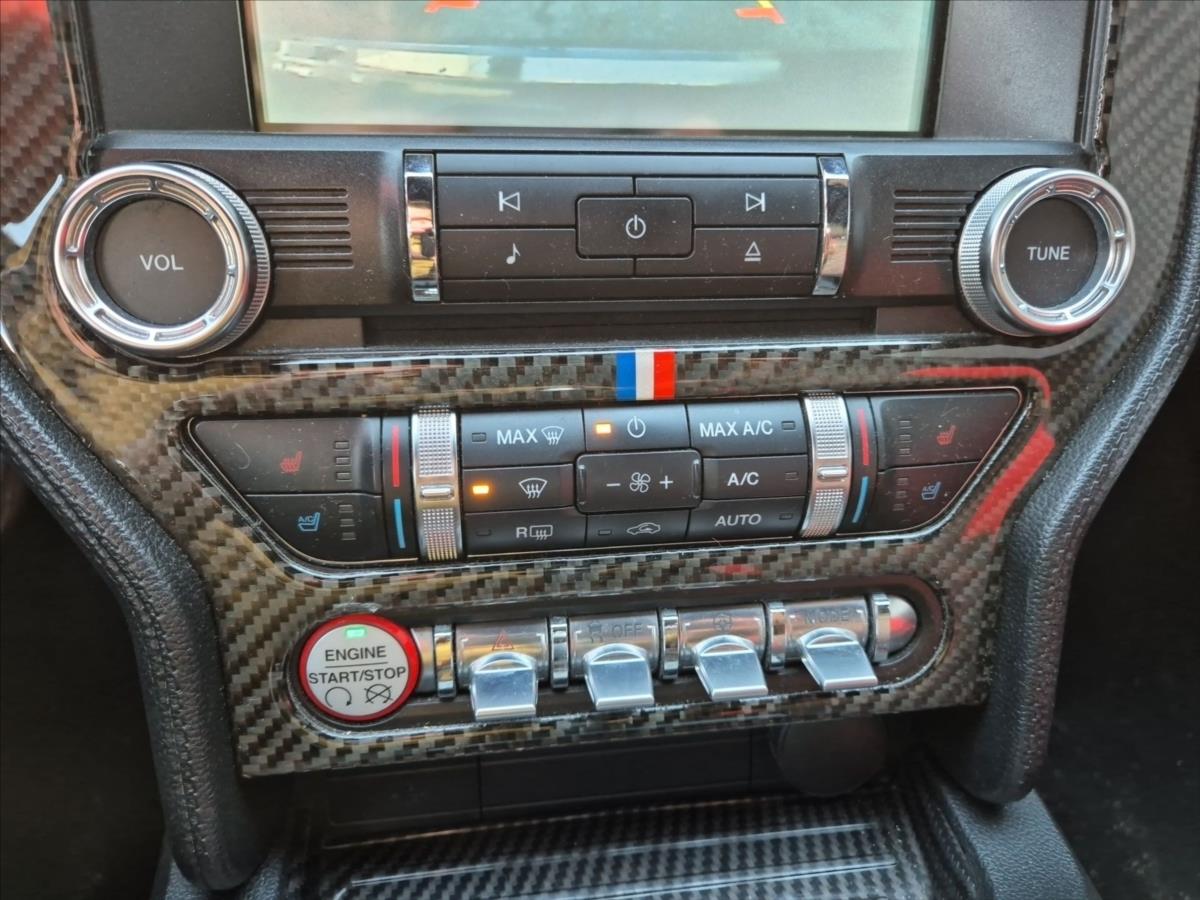 Ford Mustang 5,0 GT V8 324 kW Ford Mustang 5,0 GT V8 324 kW