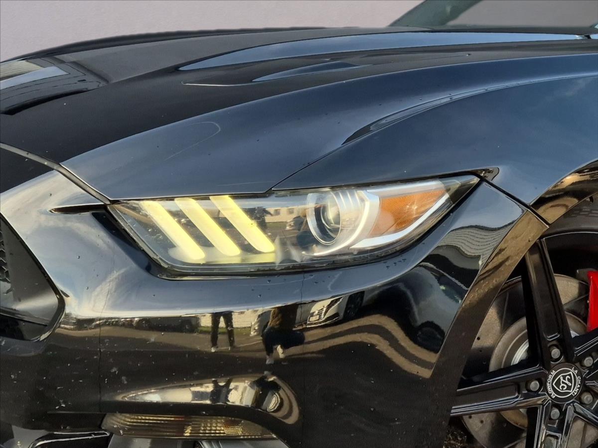 Ford Mustang 5,0 GT V8 324 kW Ford Mustang 5,0 GT V8 324 kW