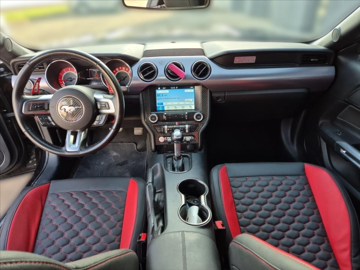 Ford Mustang 5,0 GT V8 324 kW Ford Mustang 5,0 GT V8 324 kW