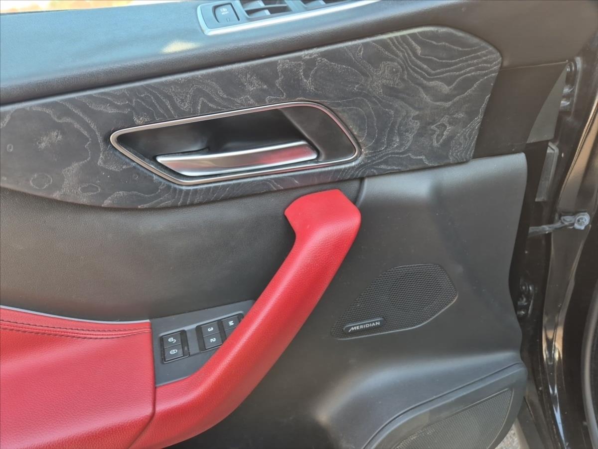 Jaguar F-Pace 3,0 Jaguar F-Pace 3,0