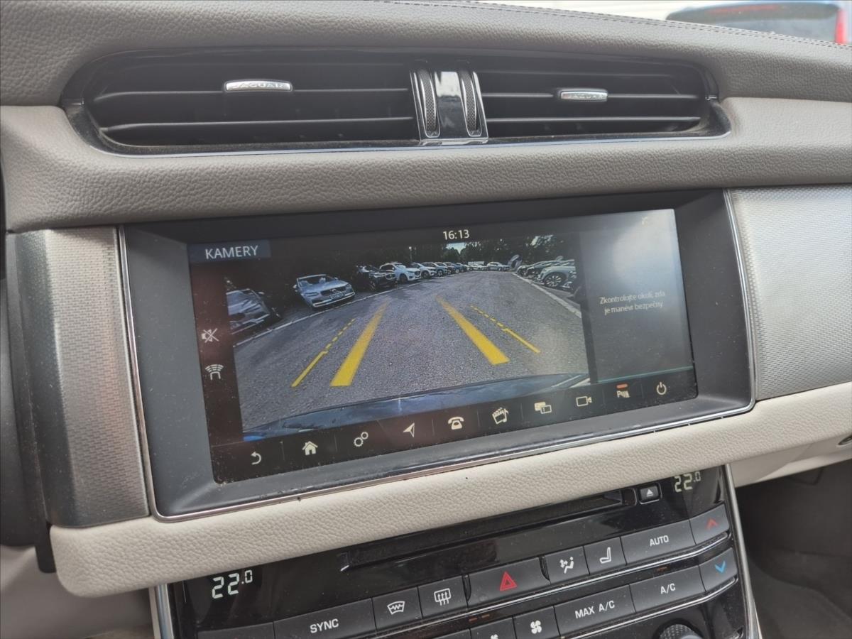 Jaguar XF 2,0 25t AWD Prestige Jaguar XF 2,0 25t AWD Prestige