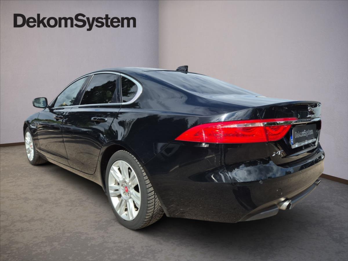 Jaguar XF 2,0 25t AWD Prestige Jaguar XF 2,0 25t AWD Prestige