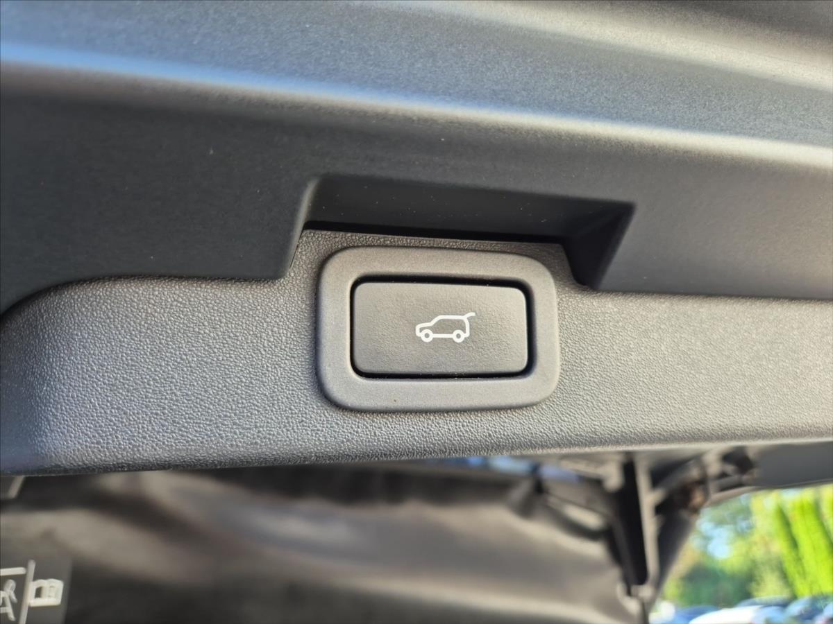 Land Rover Discovery 3,0 TDV6 4x4 5 Land Rover Discovery 3,0 TDV6 4x4 5