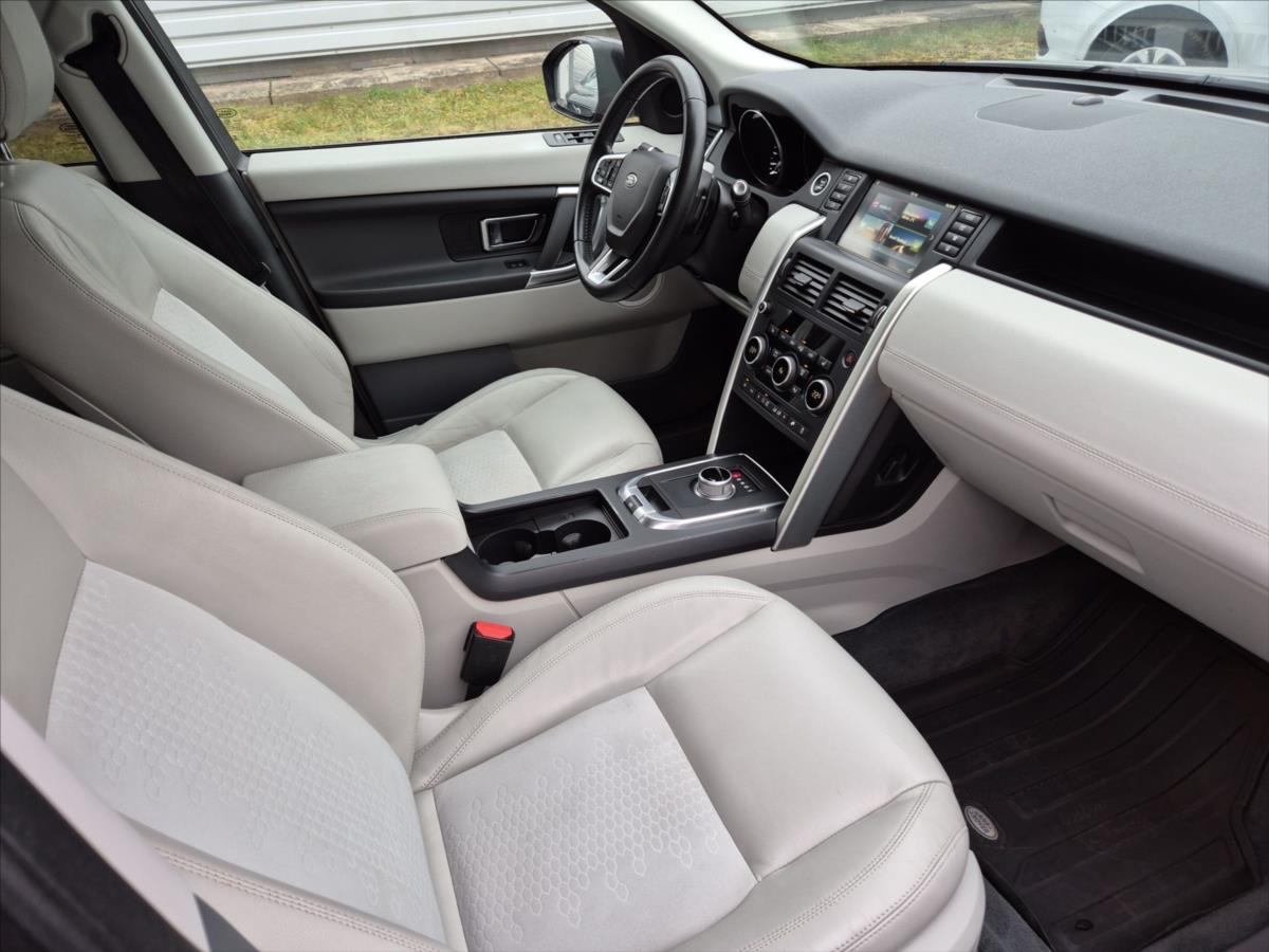 Land Rover Discovery Sport 2,0 TD4 SE PANORAMA Land Rover Discovery Sport 2,0 TD4 SE PANORAMA