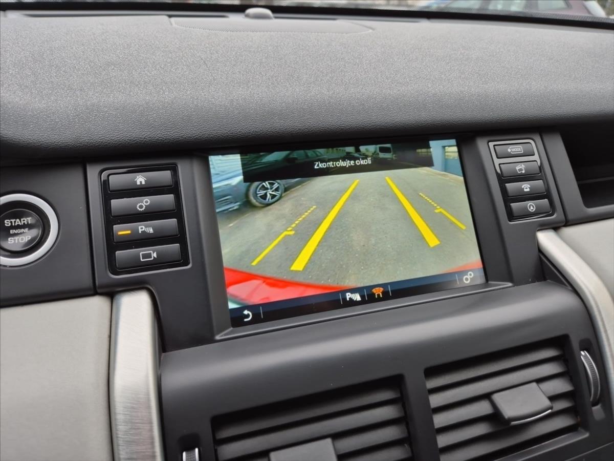 Land Rover Discovery Sport 2,0 TD4 SE PANORAMA Land Rover Discovery Sport 2,0 TD4 SE PANORAMA