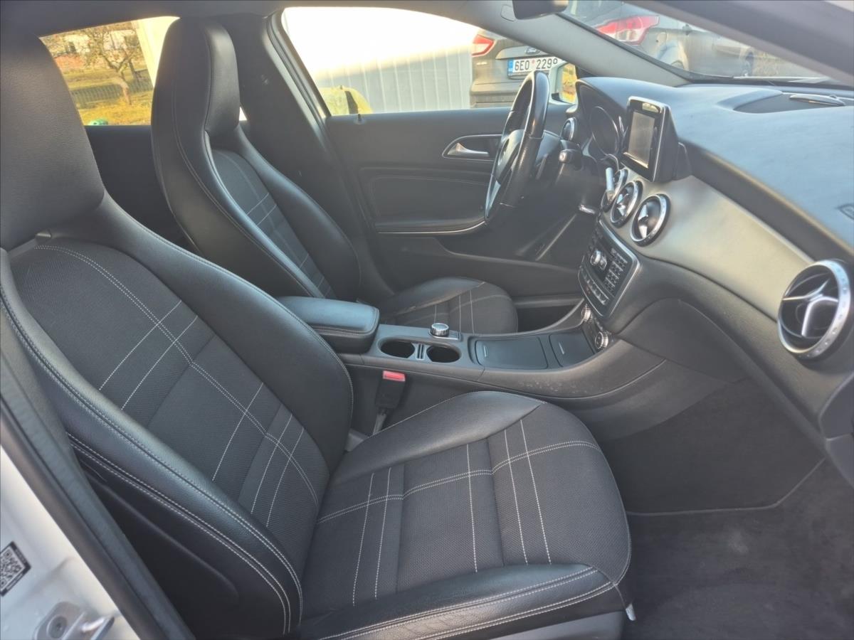 Mercedes-Benz GLA 2,1 220 CDI 4MATIC AUTOMAT Mercedes-Benz GLA 2,1 220 CDI 4MATIC AUTOMAT