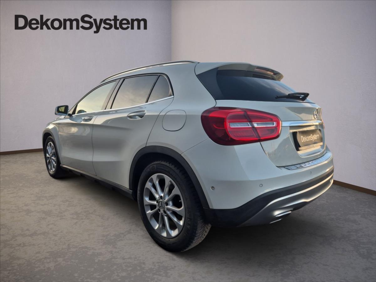 Mercedes-Benz GLA 2,1 220 CDI 4MATIC AUTOMAT Mercedes-Benz GLA 2,1 220 CDI 4MATIC AUTOMAT
