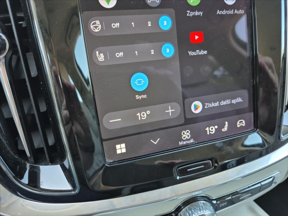 Volvo V60 2,0 B4 Plus Dark benzin Volvo V60 2,0 B4 Plus Dark benzin