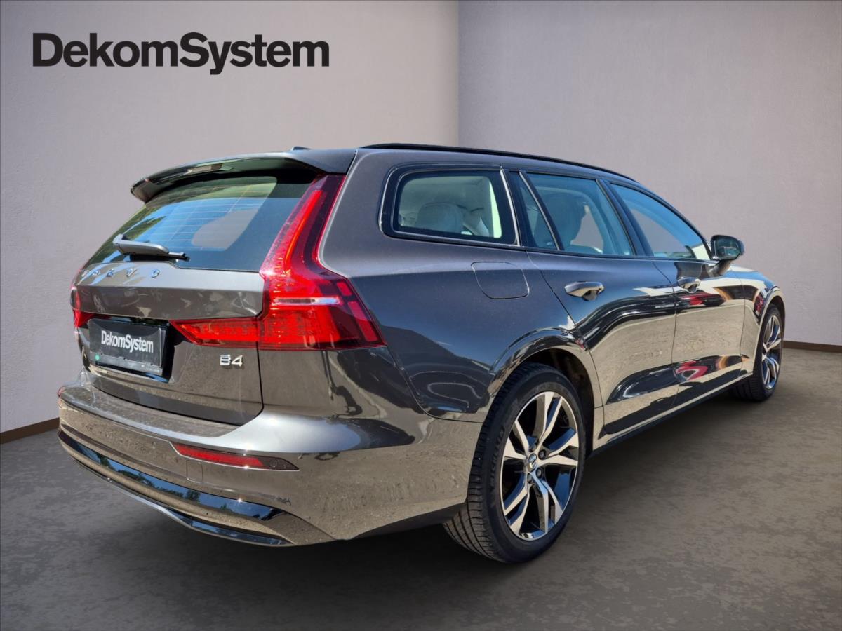 Volvo V60 2,0 B4 Plus Dark benzin Volvo V60 2,0 B4 Plus Dark benzin