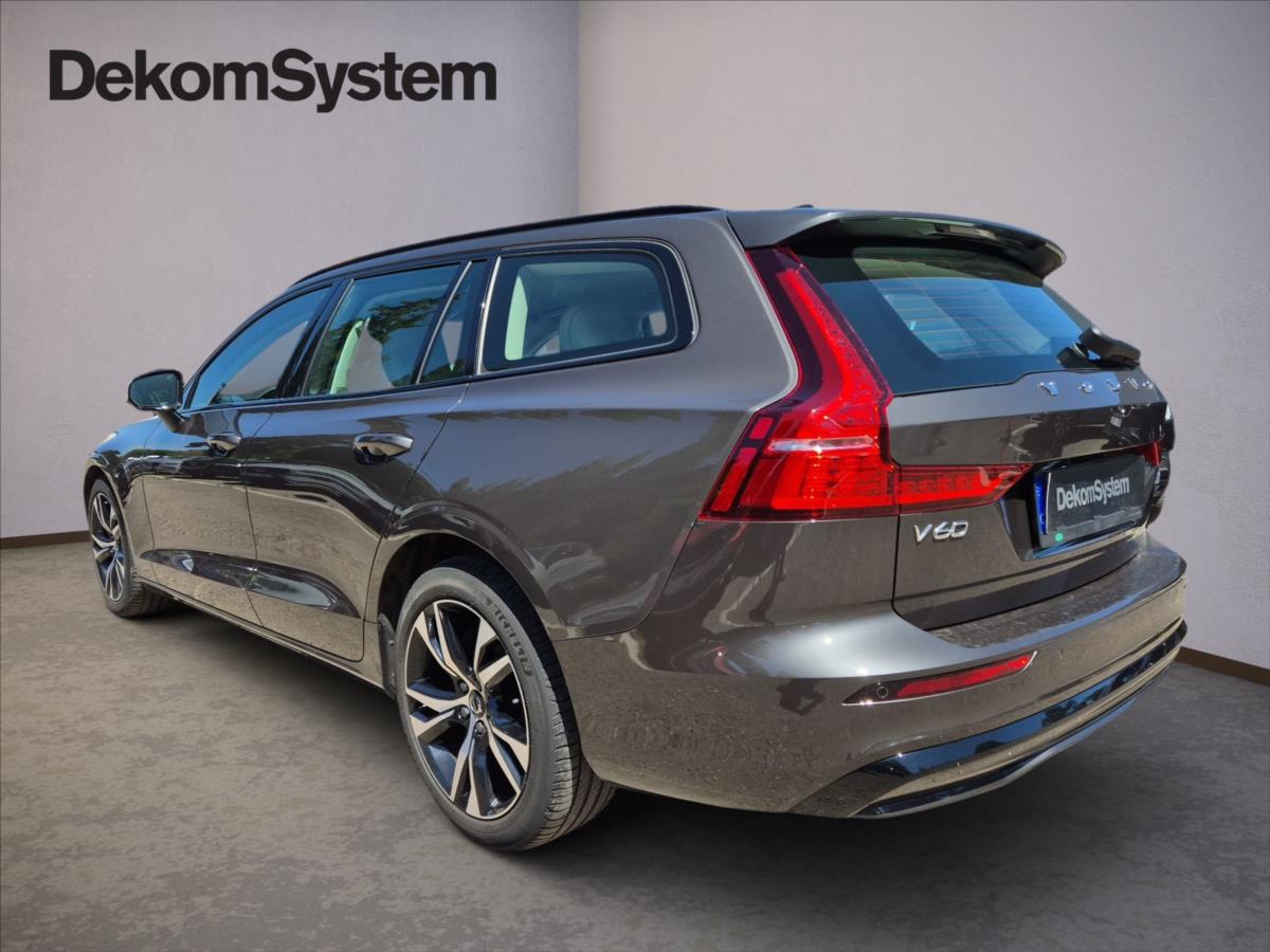 Volvo V60 2,0 B4 Plus Dark benzin Volvo V60 2,0 B4 Plus Dark benzin