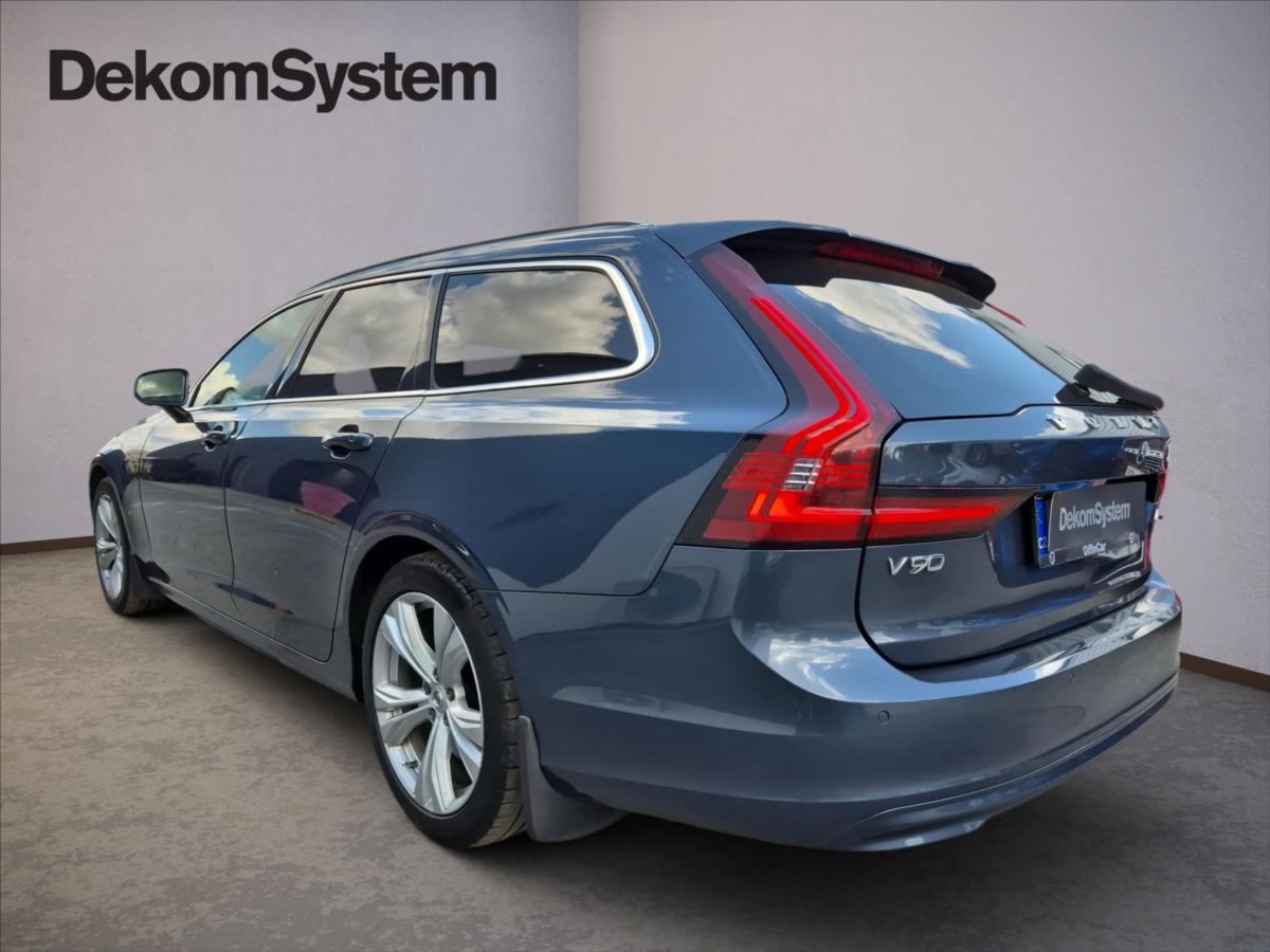 Volvo V90 2,0 B4 FWD Momentum Advanced Volvo V90 2,0 B4 FWD Momentum Advanced