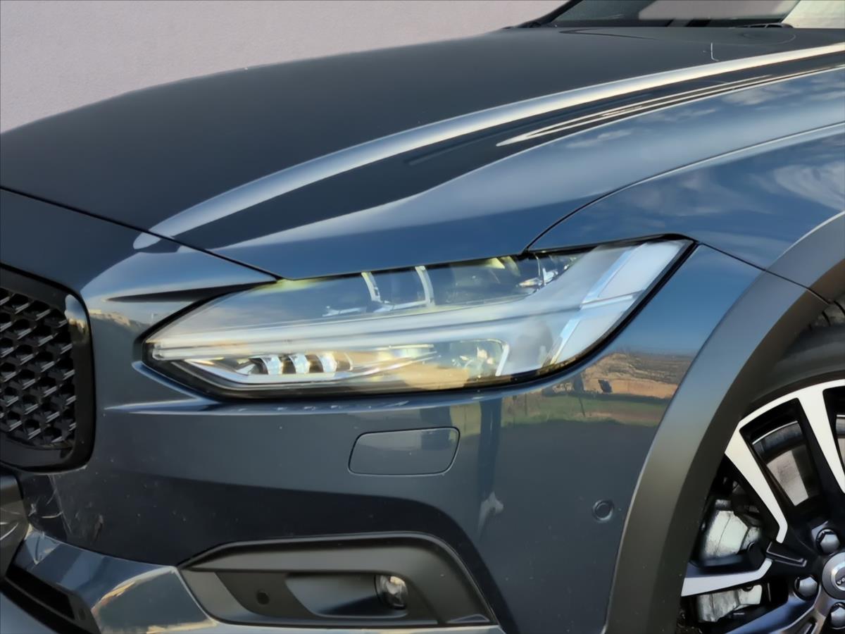 Volvo V90 2,0 Cross Country B4 AWD diese Volvo V90 2,0 Cross Country B4 AWD diese