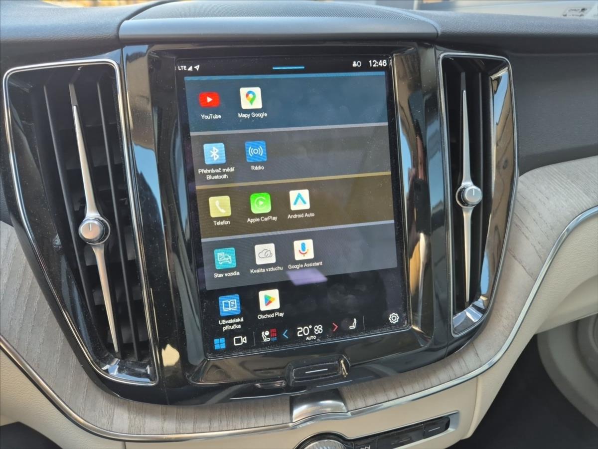 Volvo XC60 2,0 T6 AWD RECHARGE PANORAMA Volvo XC60 2,0 T6 AWD RECHARGE PANORAMA