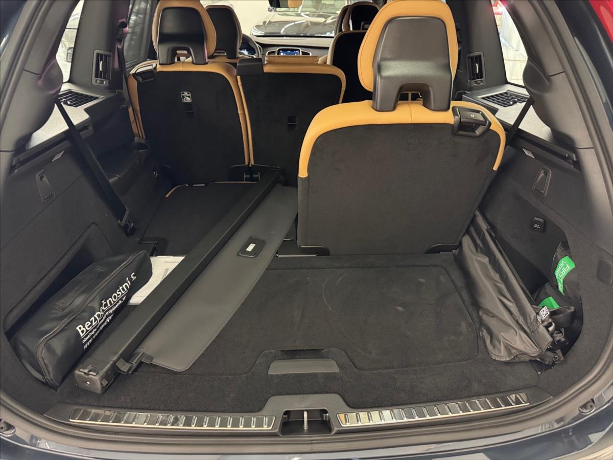 Volvo XC90 2,0 T8 AWD Plus Bright Volvo XC90 2,0 T8 AWD Plus Bright